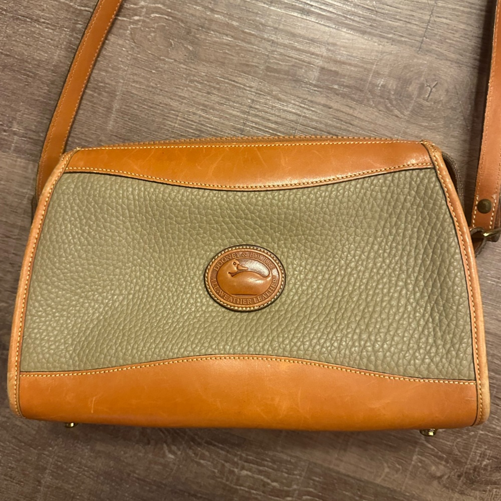 Dooney & Bourke Elegant Taupe Leather Shoulder Bag